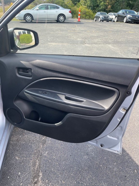 2019 Mitsubishi Mirage Image 21