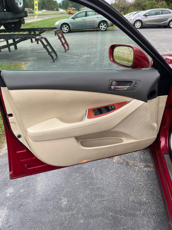 2010 Lexus ES Image 10