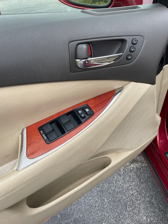 2010 Lexus ES Image 11