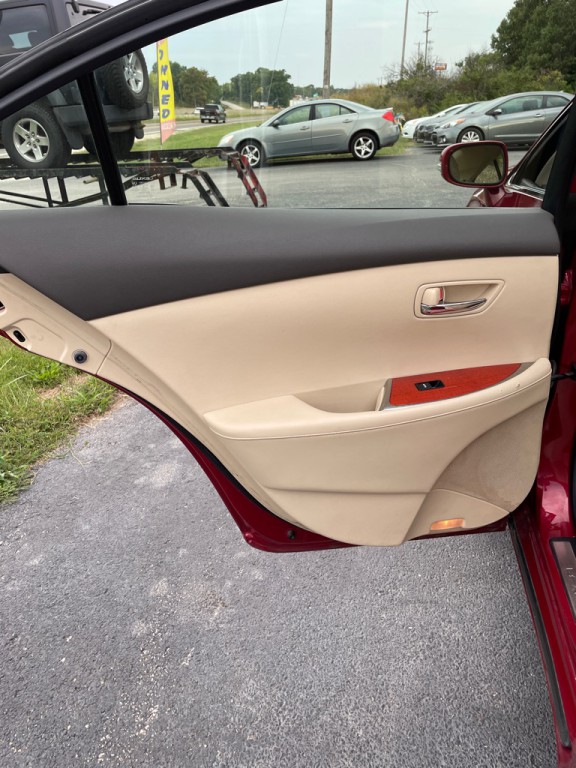 2010 Lexus ES Image 17