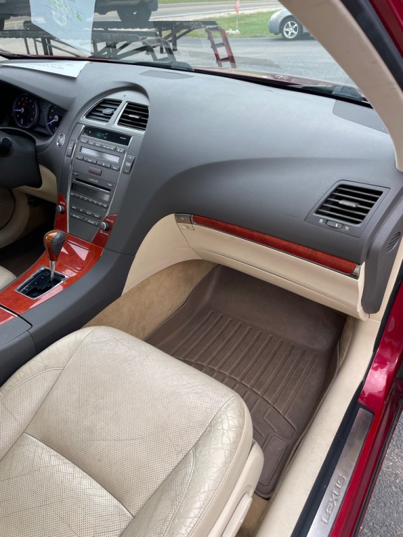 2010 Lexus ES Image 22