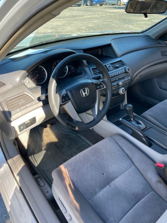2009 Honda Accord Image 9