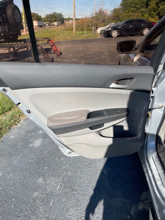2009 Honda Accord Image 15