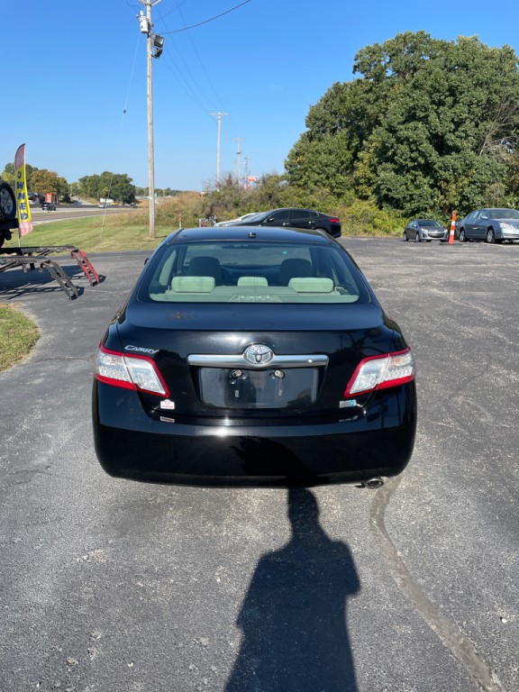 2010 Toyota Camry Image 4