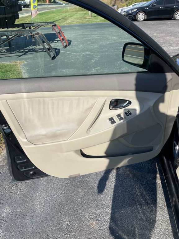 2010 Toyota Camry Image 10