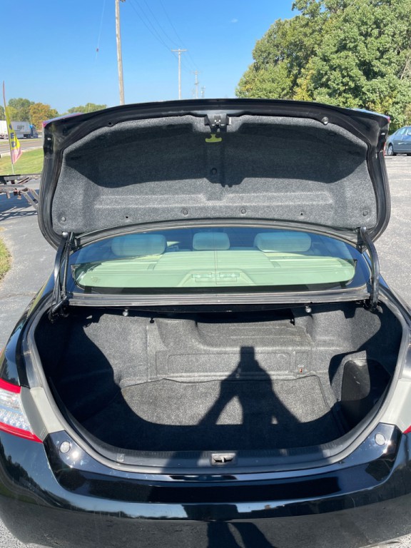 2010 Toyota Camry Image 17