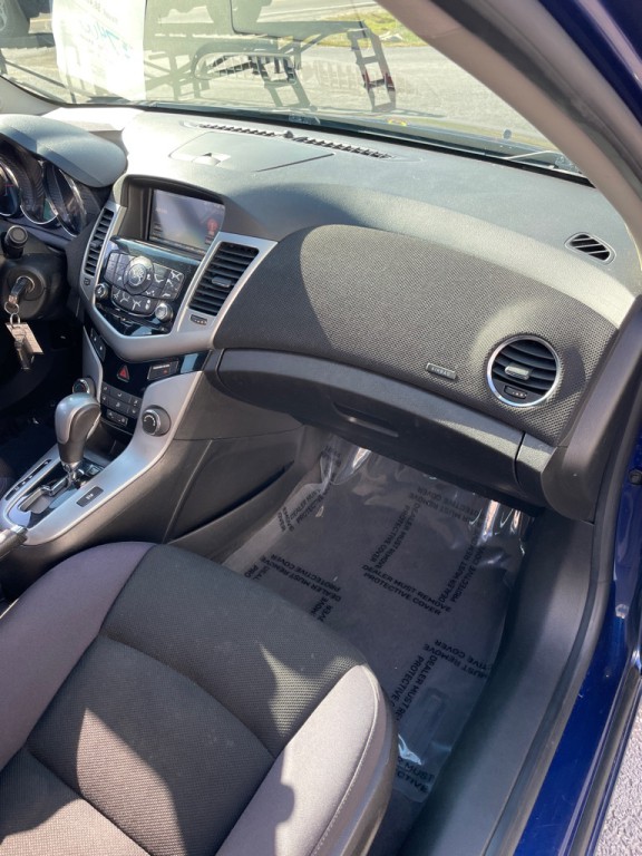 2013 Chevrolet Cruze Image 21