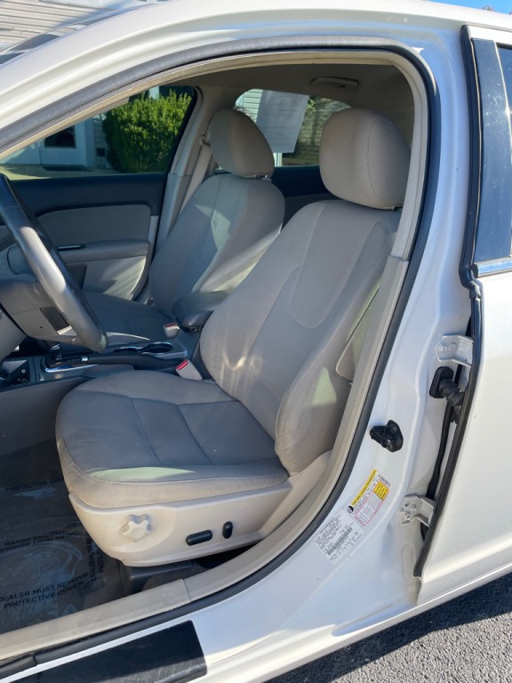 2010 Ford Fusion Image 14