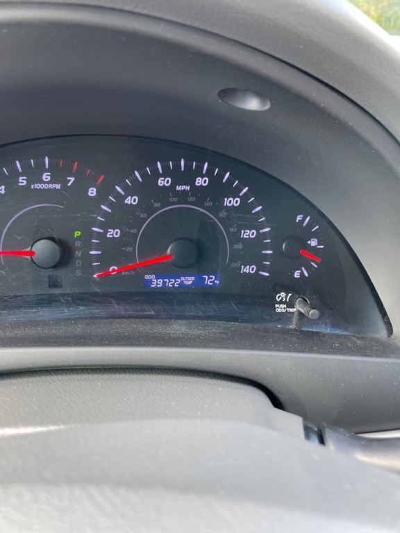 2011 Toyota Camry Image 12