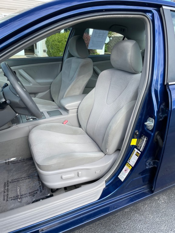 2011 Toyota Camry Image 14