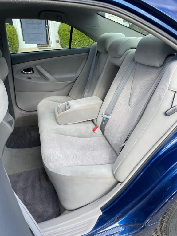 2011 Toyota Camry Image 16