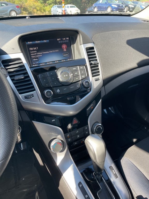 2016 Chevrolet Cruze Image 13