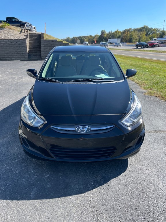 2017 Hyundai Accent Image 8