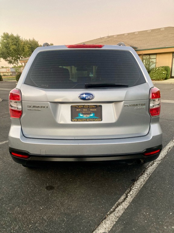 2015 Subaru Forester Image 6