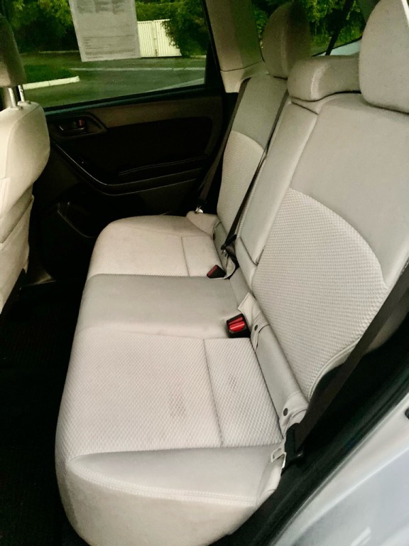 2015 Subaru Forester Image 16