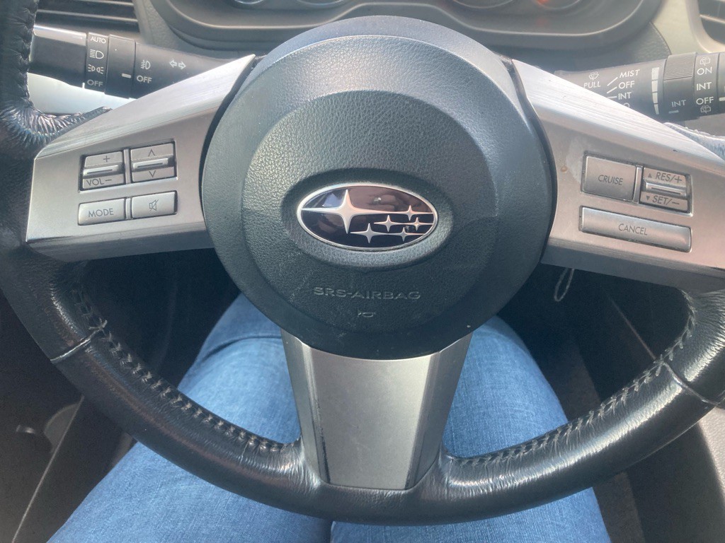 2010 Subaru Outback Image 10