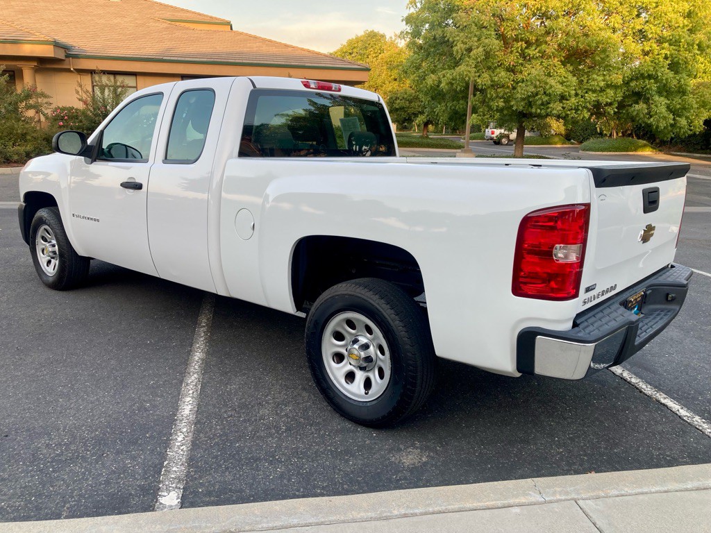 2008 Chevrolet Silverado 1500 Image 3