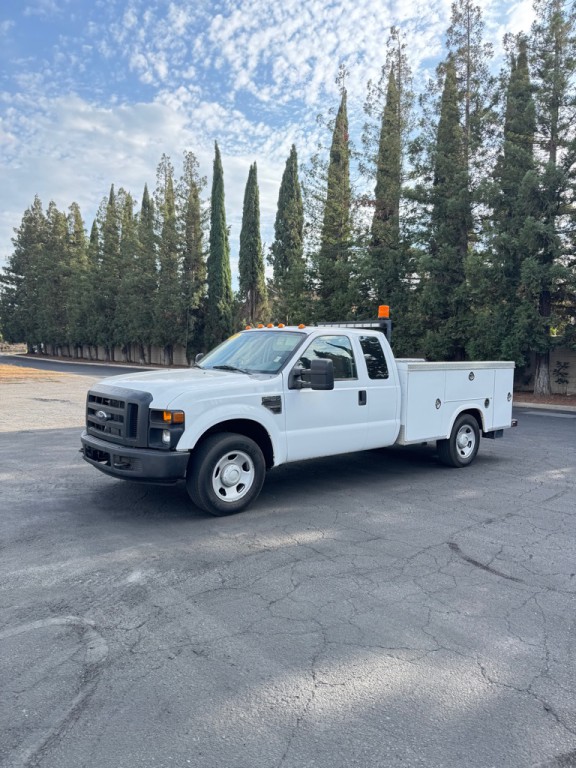 2008 Ford F-350 Image 2