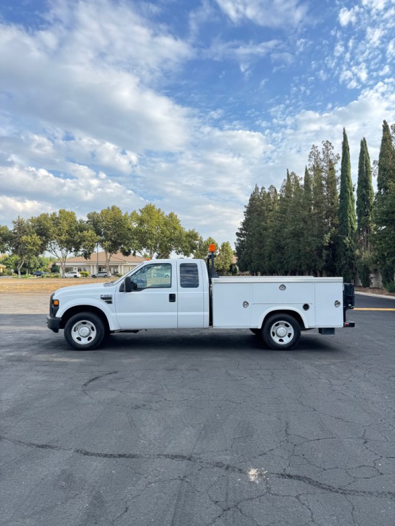 2008 Ford F-350 Image 8