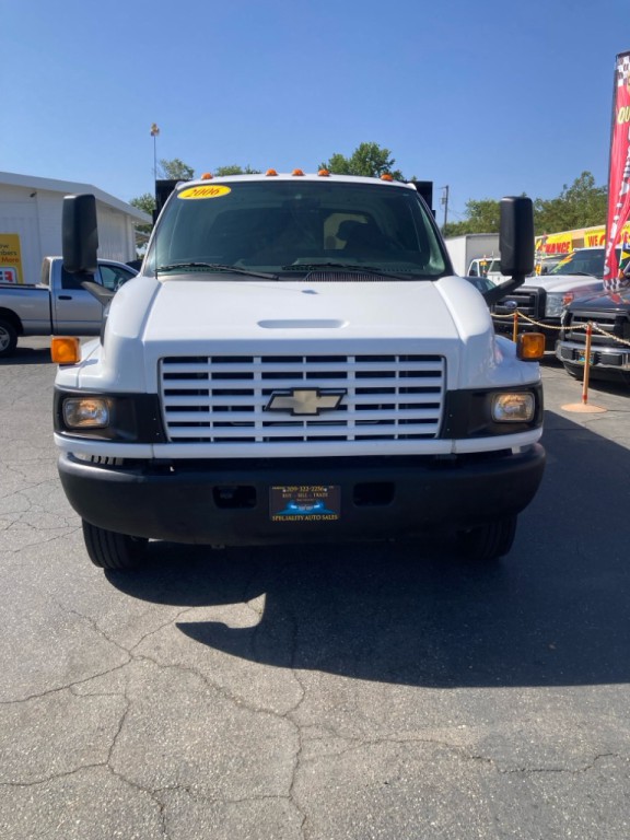 2006 Chevrolet C/K 4500 Image 2