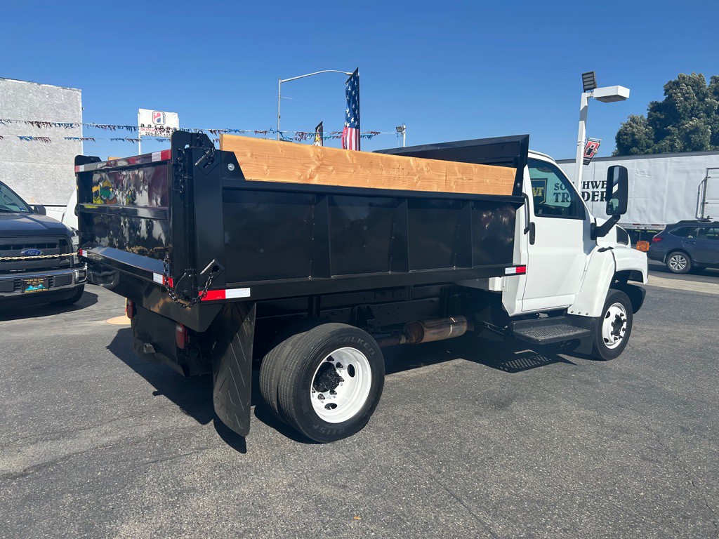 2006 Chevrolet C/K 4500 Image 11