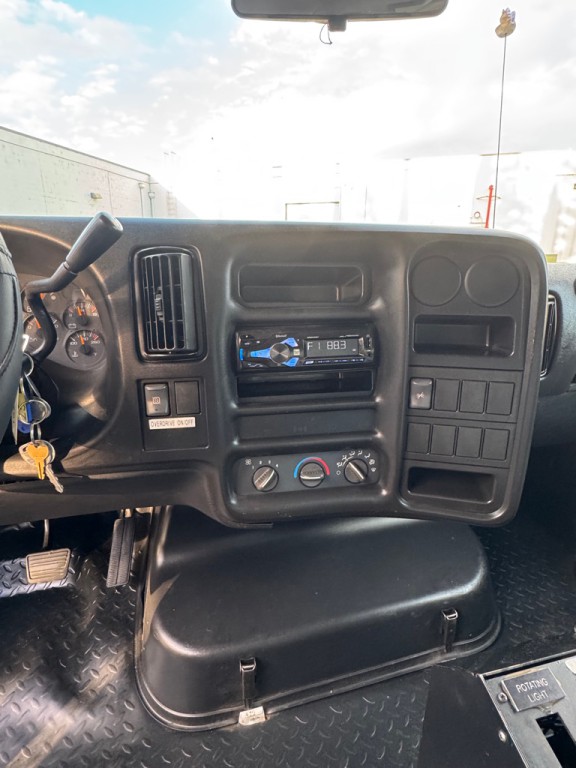 2006 Chevrolet C/K 4500 Image 17