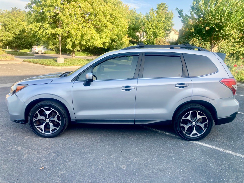 2014 Subaru Forester Image 2