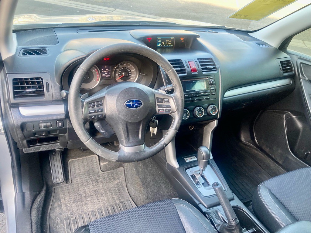 2014 Subaru Forester Image 8