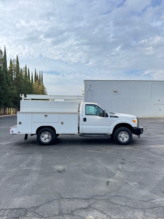 2011 Ford F-350 Image 6