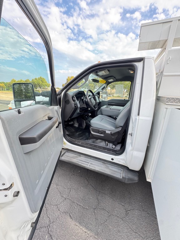 2011 Ford F-350 Image 12