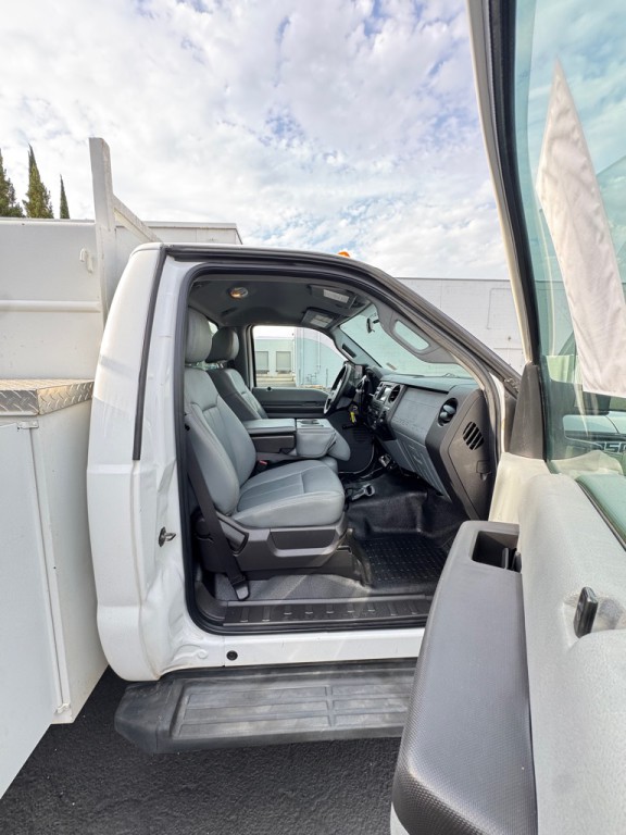 2011 Ford F-350 Image 16