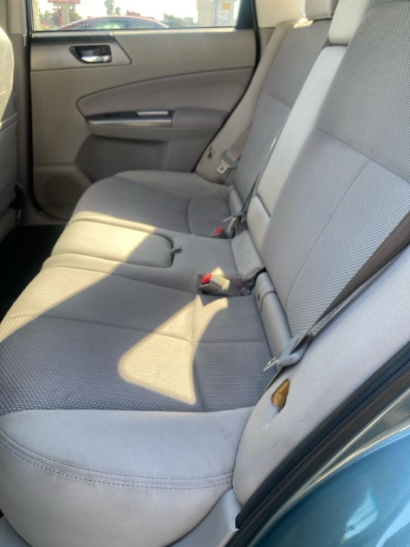 2012 Subaru Forester Image 9