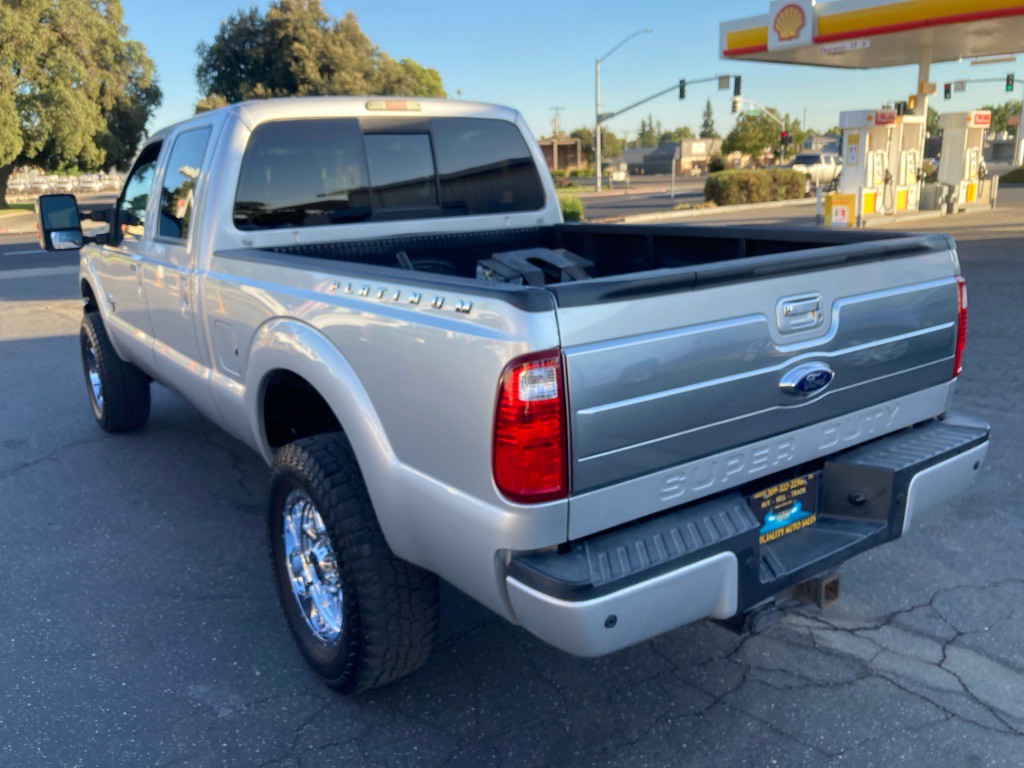 2015 Ford F-250 Image 5
