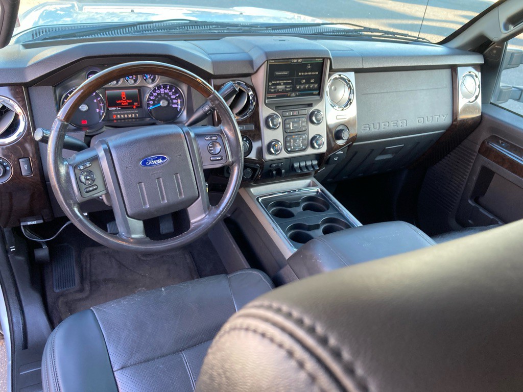 2015 Ford F-250 Image 18