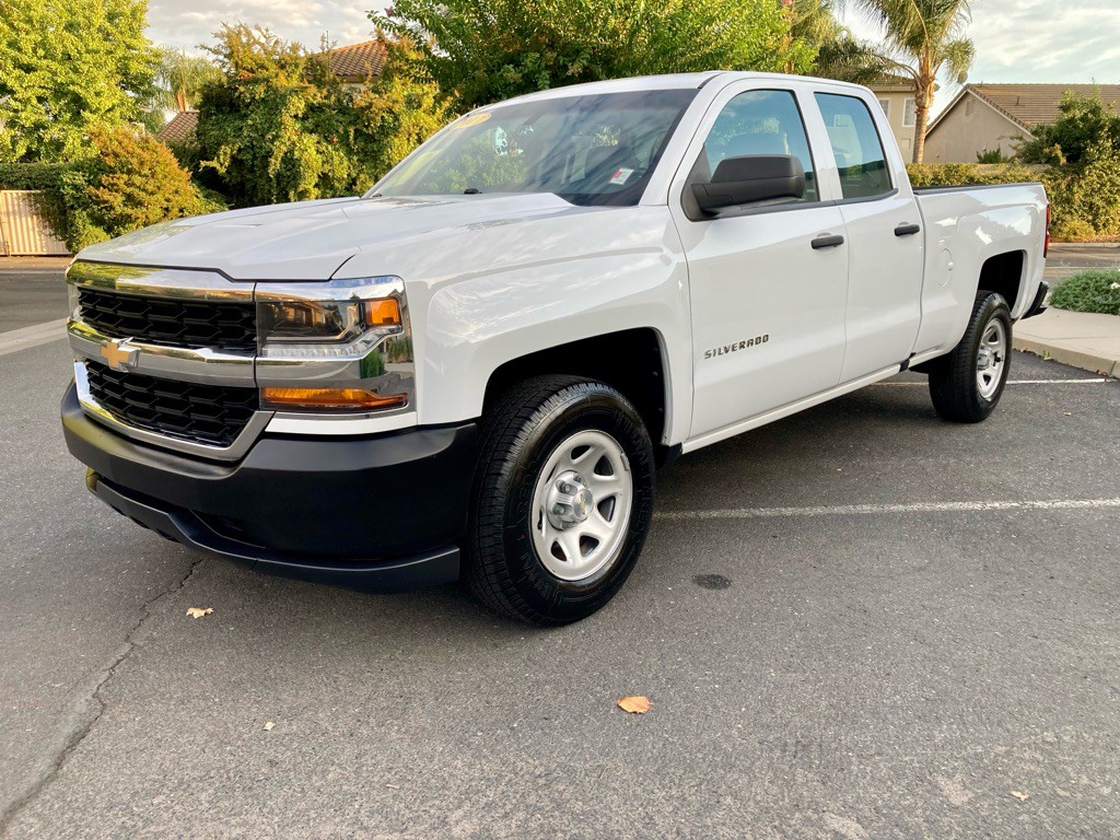 2017 Chevrolet Silverado 1500 Image 1