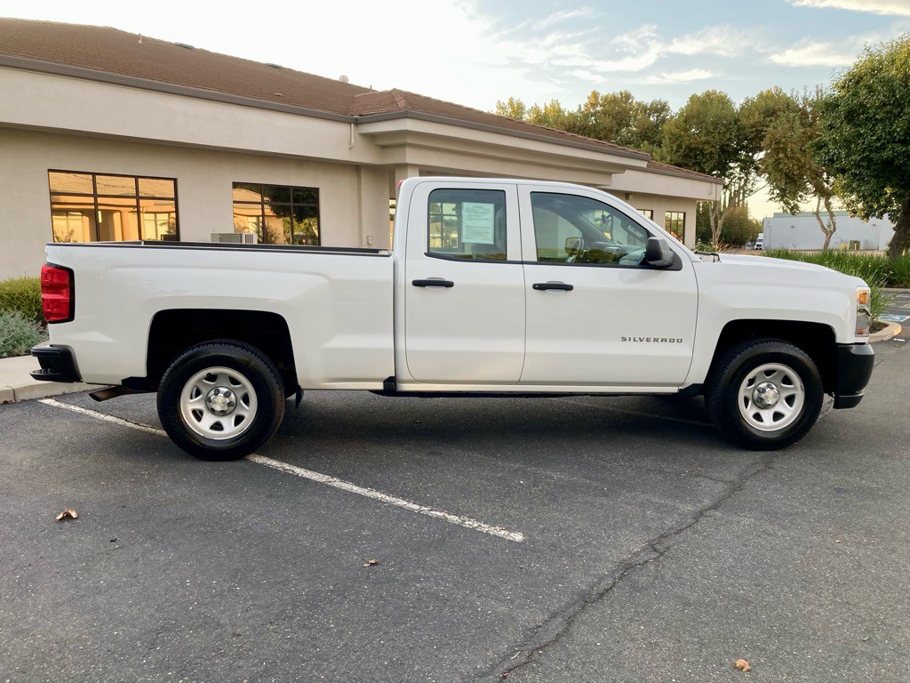 2017 Chevrolet Silverado 1500 Image 6