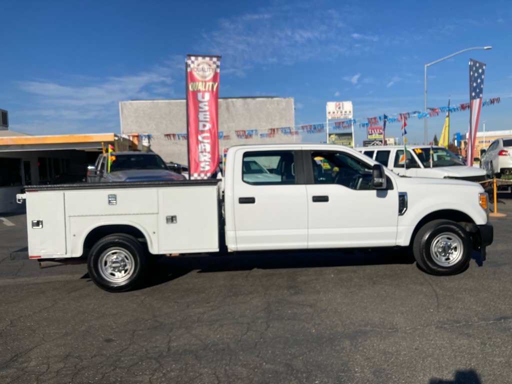 2017 Ford F-250 Image 3