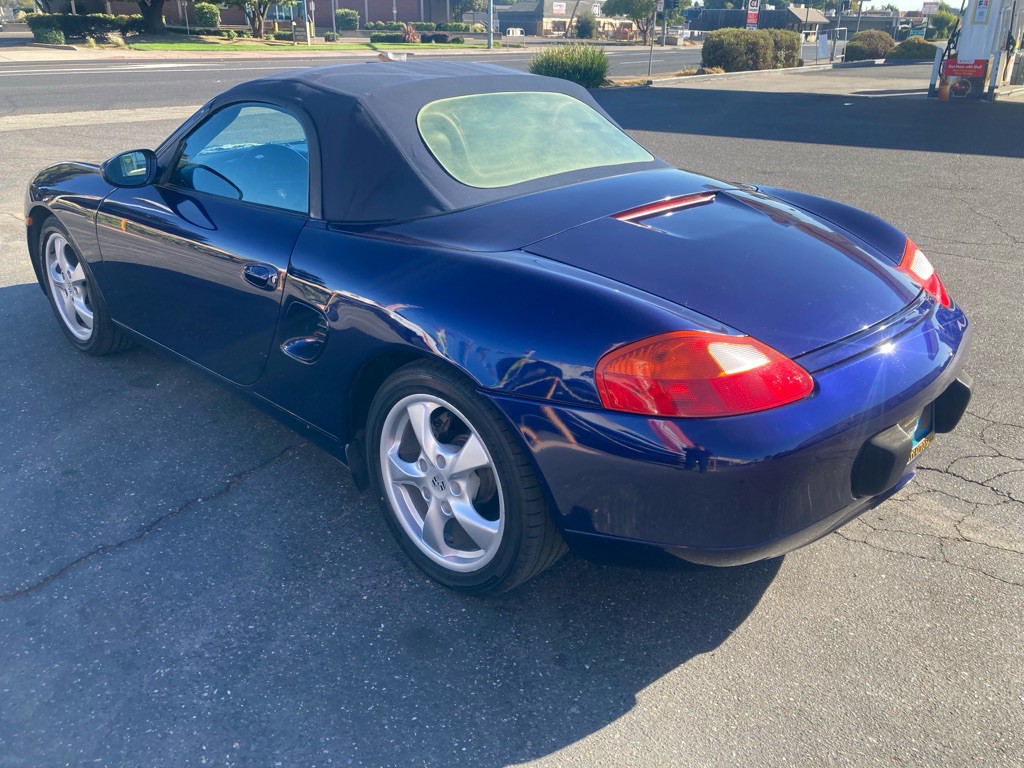 2002 Porsche Boxster Image 4