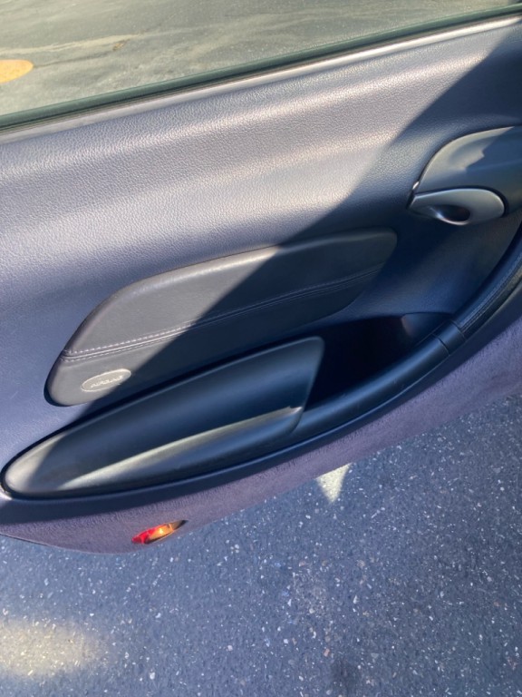2002 Porsche Boxster Image 9