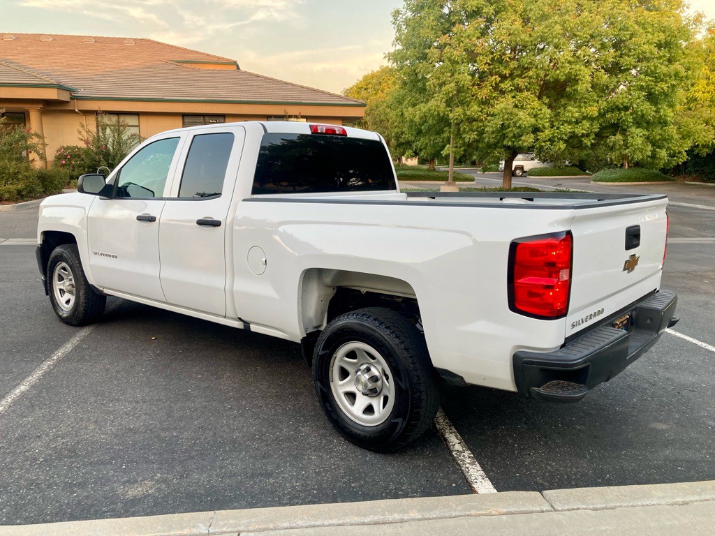 2018 Chevrolet Silverado 1500 Image 3