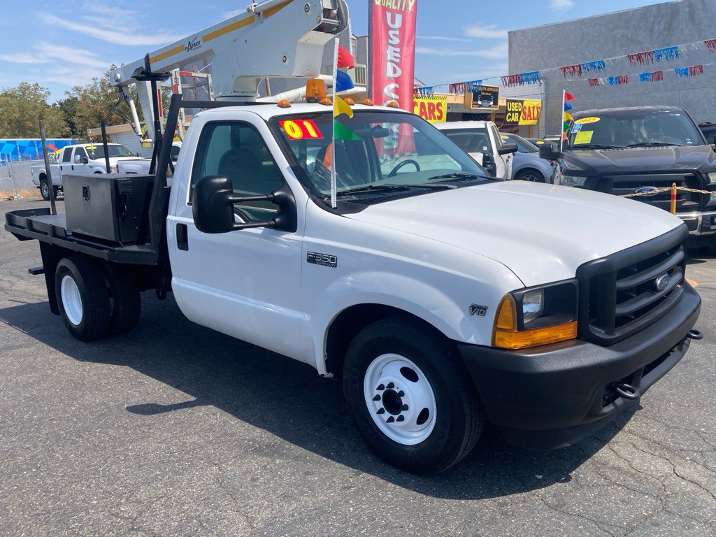 2001 Ford F-350 Image 3