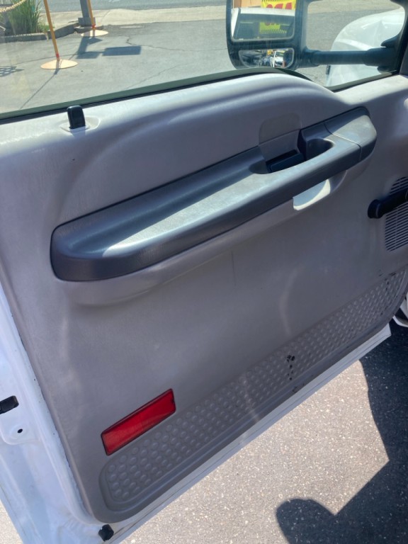 2001 Ford F-350 Image 13