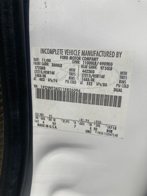 2001 Ford F-350 Image 21