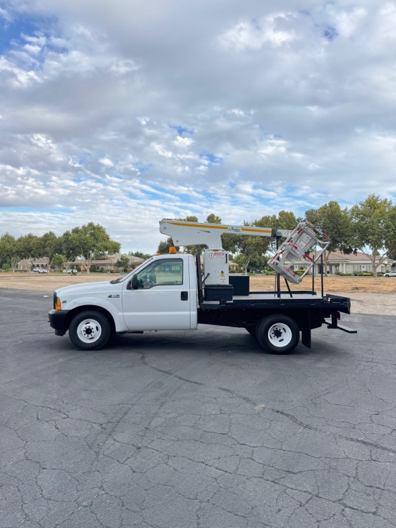 2001 Ford F-350 Image 11