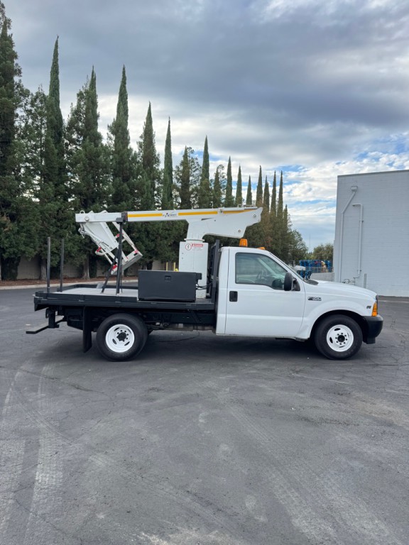 2001 Ford F-350 Image 12