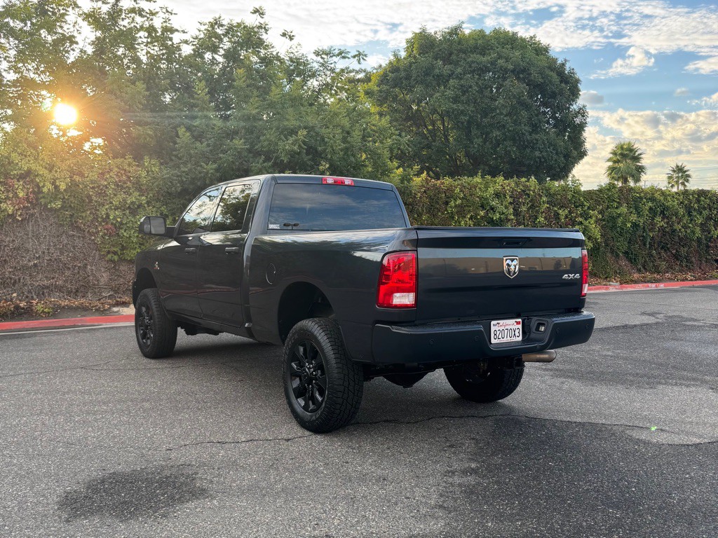 2016 RAM 2500 Image 3