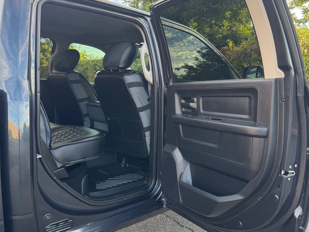 2016 RAM 2500 Image 13