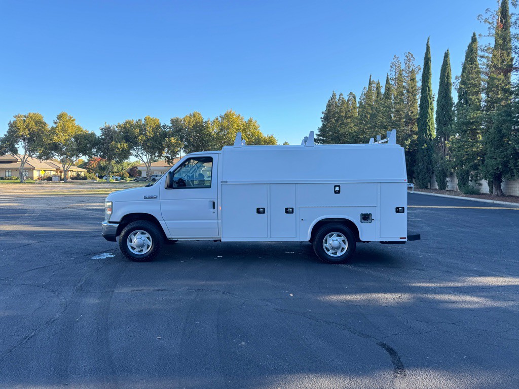 2016 Ford E-series Image 5