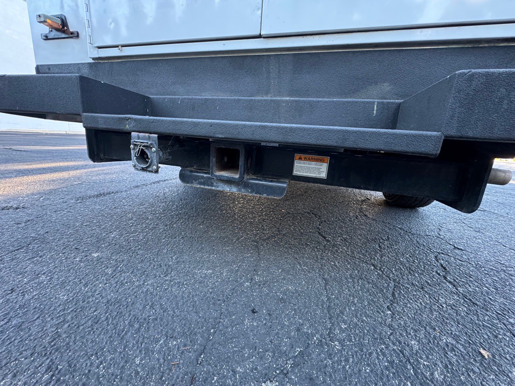 2016 Ford E-series Image 15
