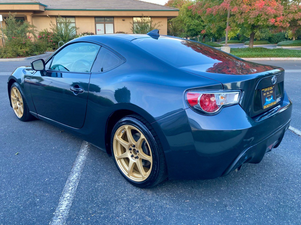 2016 Scion FR-S Image 3